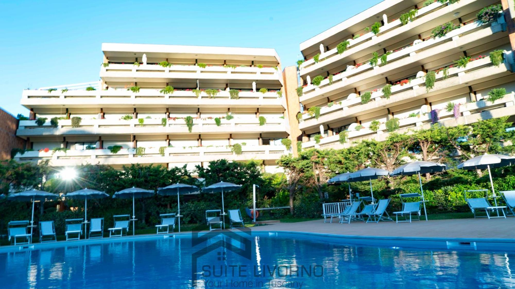 Suites Marilia Apartments Pool Side - Suite Livorno Holiday Home Group Ngoại thất bức ảnh