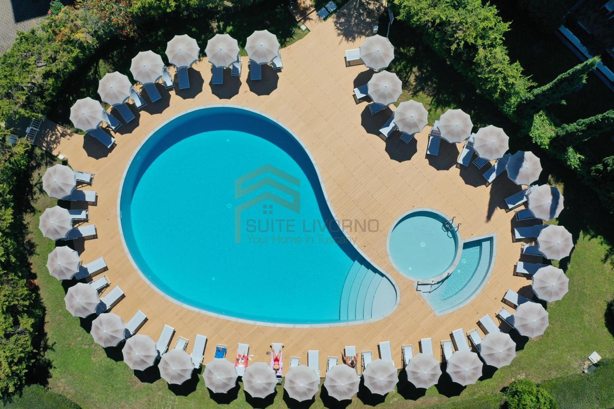 Suites Marilia Apartments Pool Side - Suite Livorno Holiday Home Group Ngoại thất bức ảnh