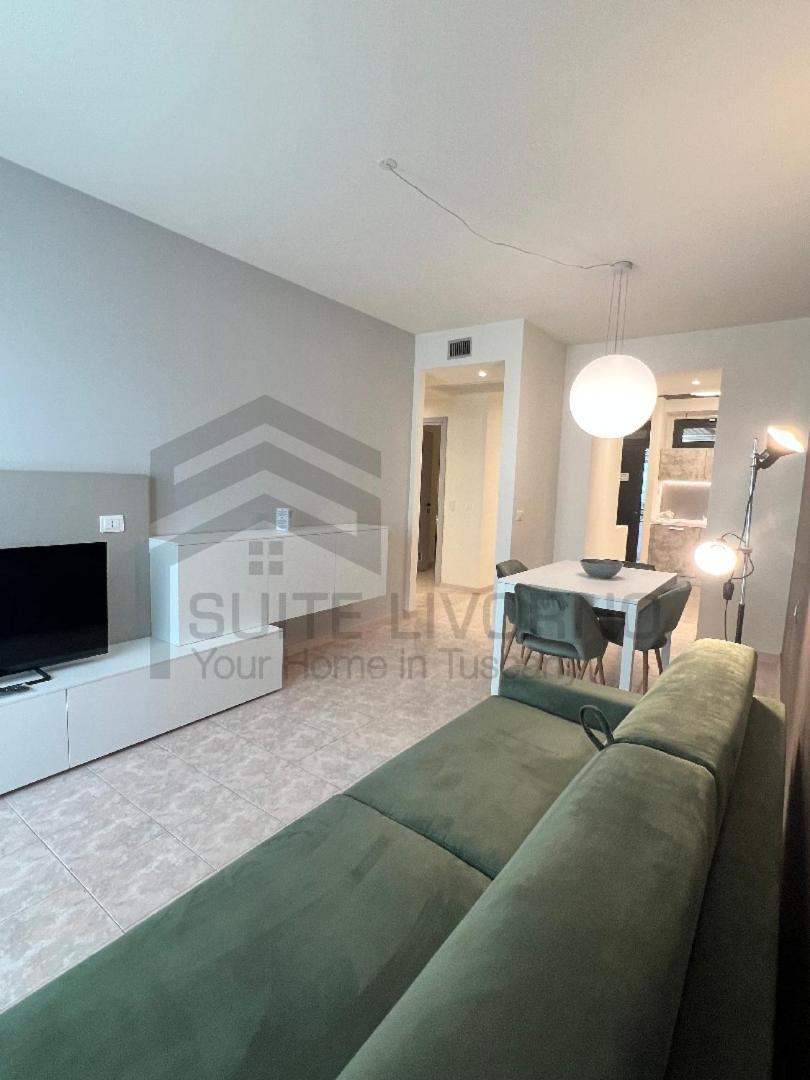 Suites Marilia Apartments Pool Side - Suite Livorno Holiday Home Group Ngoại thất bức ảnh