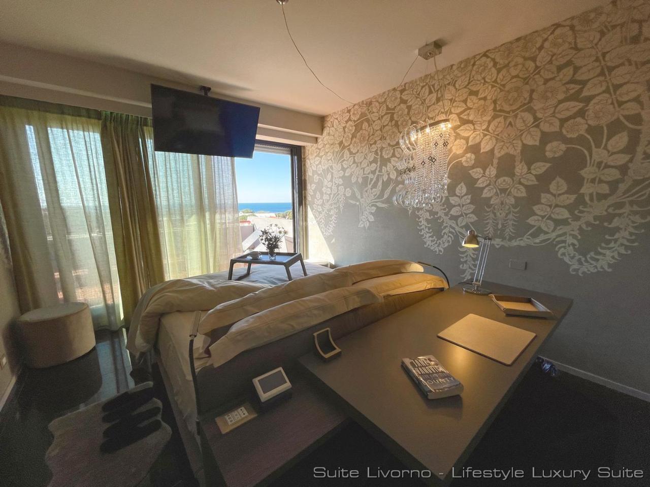 Suites Marilia Apartments Pool Side - Suite Livorno Holiday Home Group Ngoại thất bức ảnh