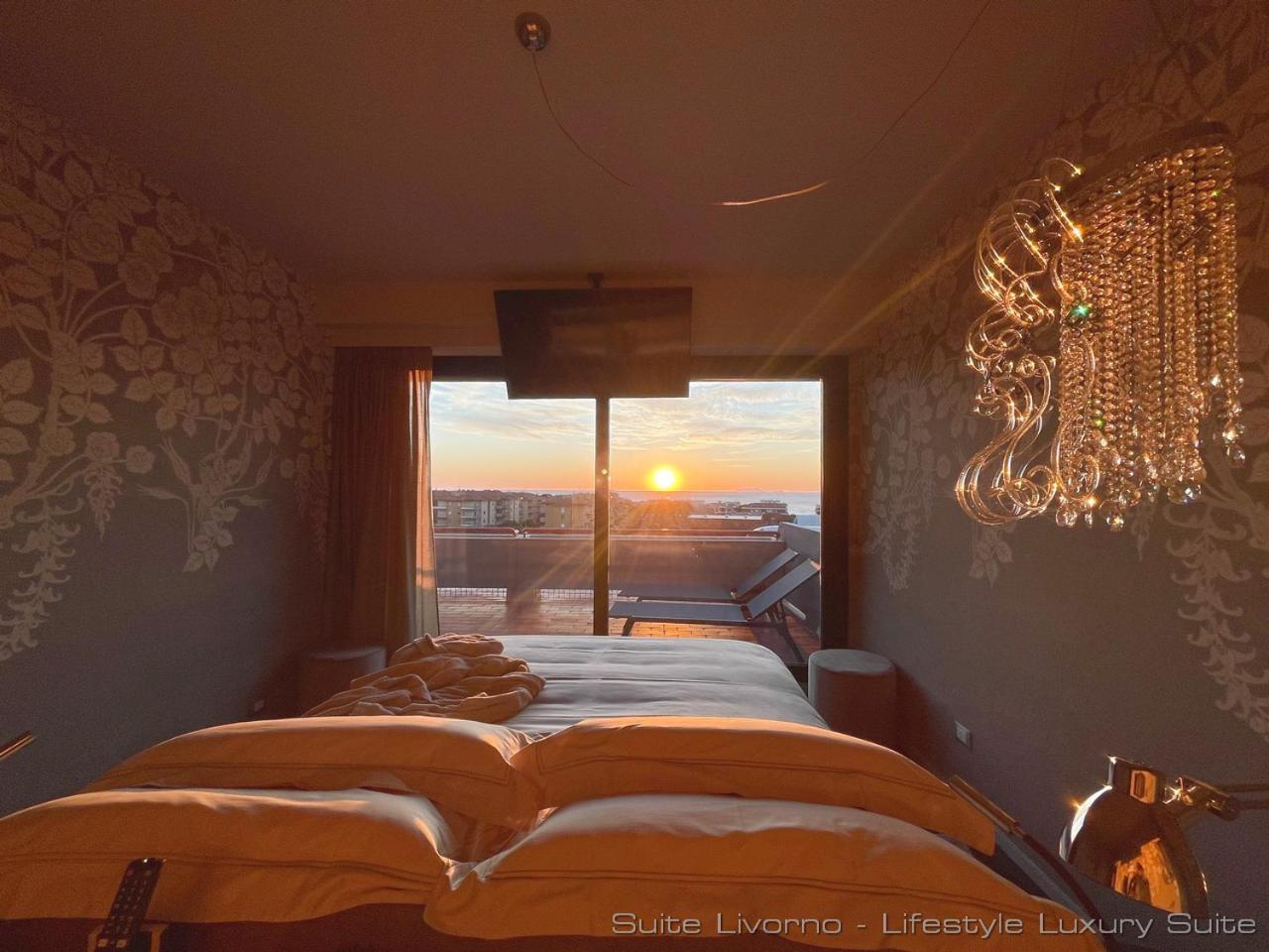 Suites Marilia Apartments Pool Side - Suite Livorno Holiday Home Group Ngoại thất bức ảnh