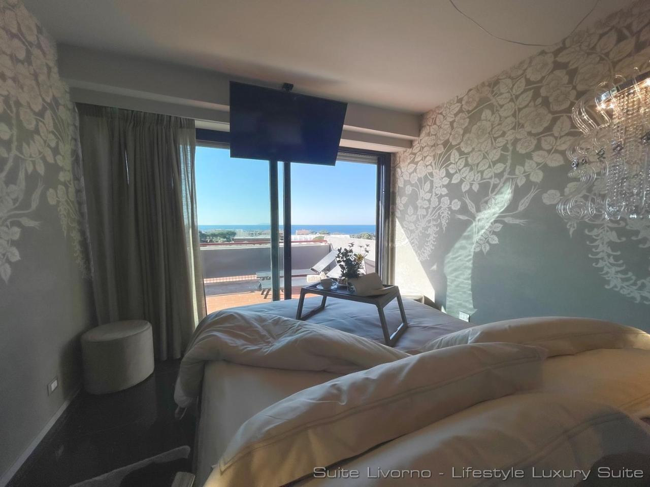 Suites Marilia Apartments Pool Side - Suite Livorno Holiday Home Group Ngoại thất bức ảnh
