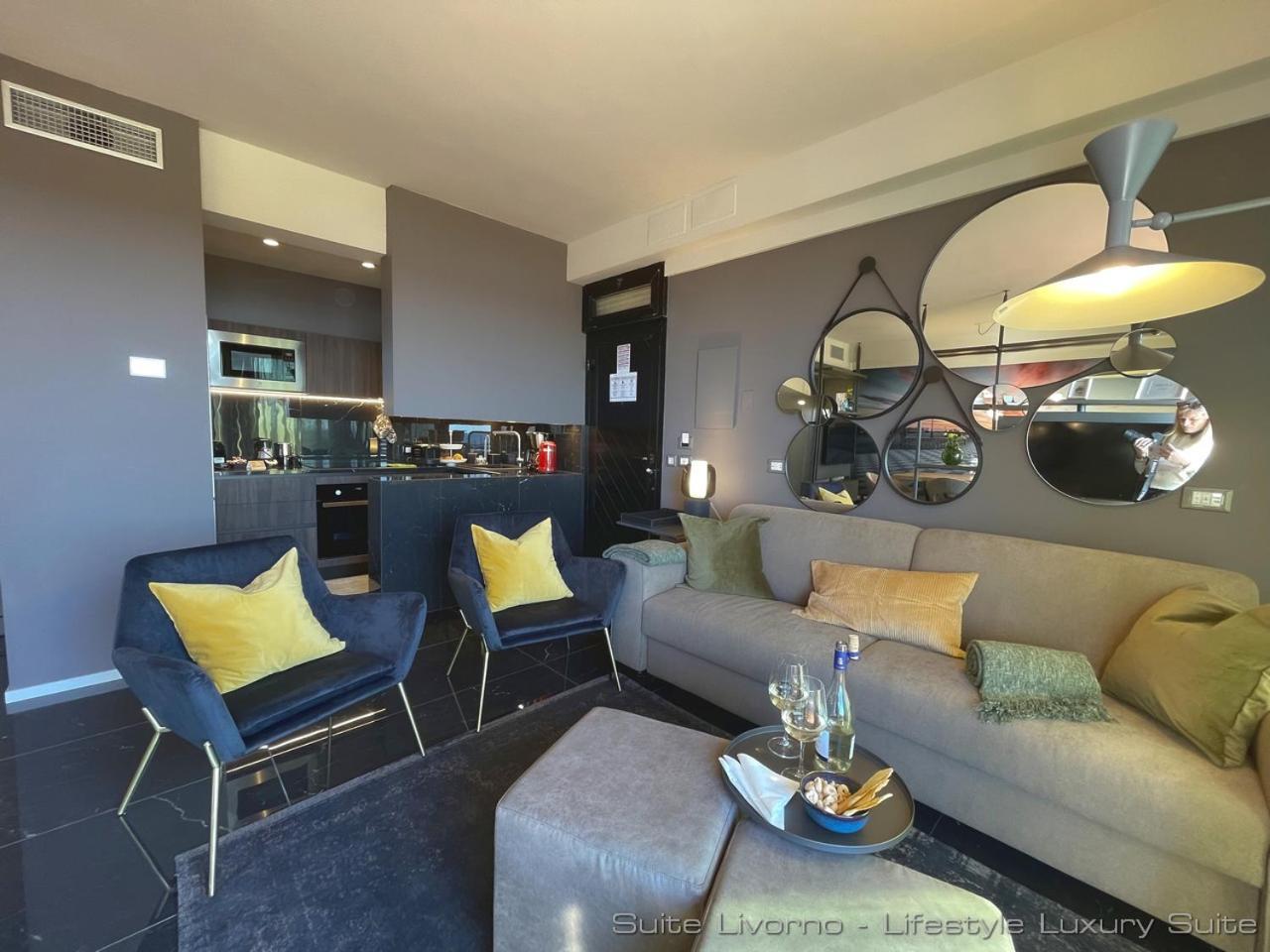 Suites Marilia Apartments Pool Side - Suite Livorno Holiday Home Group Ngoại thất bức ảnh